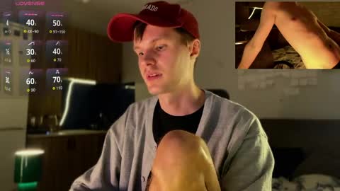 Leon online show from April 8, 5:49 pm