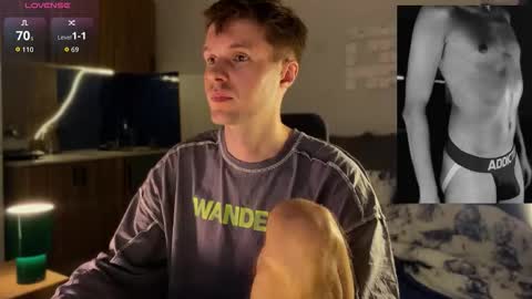 Leon online show from March 12, 9:40 pm