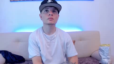 Leo  online show from October 29, 10:43 pm