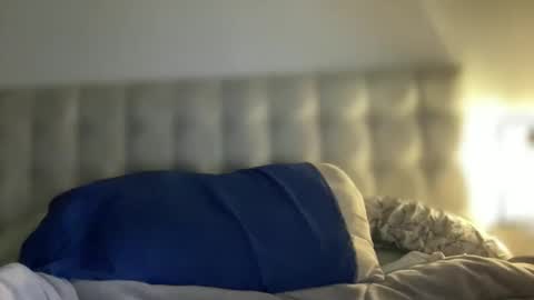 leoon_hot online show from April 18, 4:42 pm