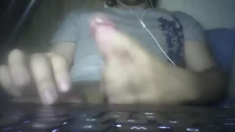 leoonel_95 online show from April 3, 3:46 am