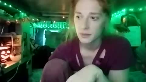 LesleyGumGrass- The Boring Trans girl online show from October 28, 8:43 pm