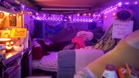 LesleyGumGrass- The Boring Trans girl online show from September 12, 12:01 am