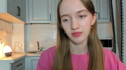 Snapshot of leslie_my_lovee chatting on October 29, 8:42 pm  LESLIE   online show from October 29, 8:42 pm