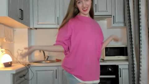 Snapshot of leslie_my_lovee chatting on October 7, 8:05 pm  LESLIE   online show from October 7, 8:05 pm