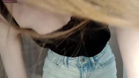 Alice online show from March 18, 6:14 pm