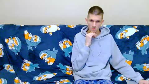 lester_broo online show from October 10, 9:19 pm