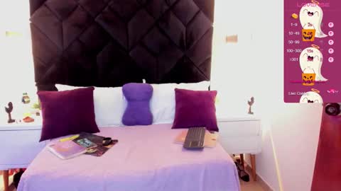 letiziia online show from October 8, 9:10 pm