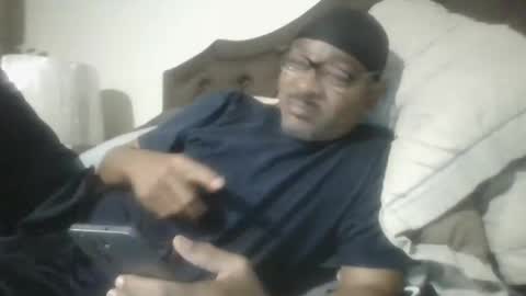 letmegetsum2 online show from May 7, 2:51 am