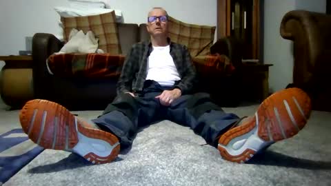 paul online show from November 17, 10:23 pm