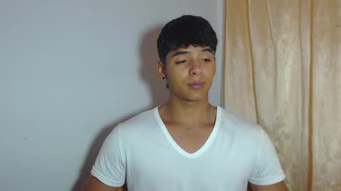 i  am lewis ly EDUARDO MEMDOZA15 online show from April 24, 7:16 pm