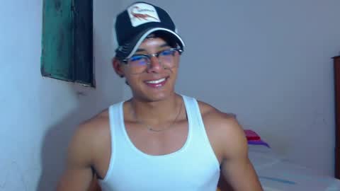 i  am lewis ly EDUARDO MEMDOZA15 online show from April 23, 6:53 pm
