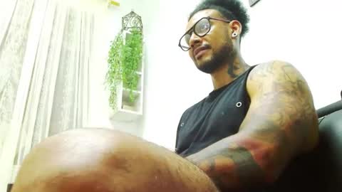 Snapshot of lewisstrong chatting on February 2, 6:53 pm Lewis Strong online show from February 2, 6:53 pm