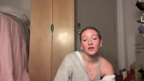 lexisRose online show from December 3, 12:08 am