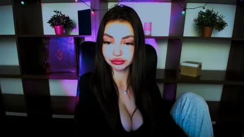 Alexia online show from February 28, 1:14 pm