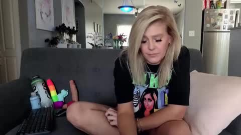 Lexi online show from September 12, 9:06 pm