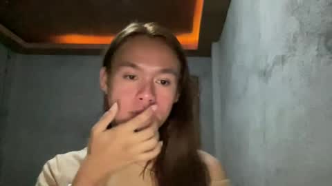 LexieLore online show from December 19, 3:19 pm