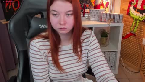 lexxxyone online show from December 5, 8:28 pm