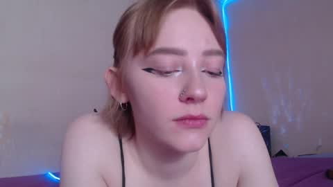 LexxxY online show from March 27, 8:26 am