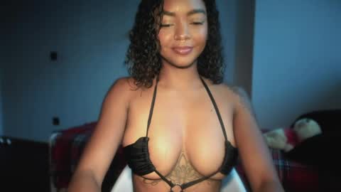 LEXY - Independent account online show from May 2, 12:00 pm