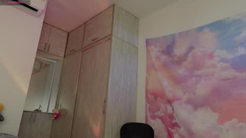 Jessica online show from December 20, 6:04 pm