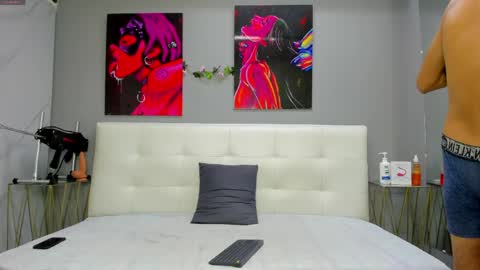 lia78couple online show from April 20, 9:07 pm