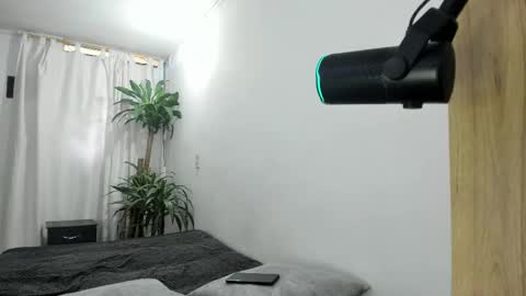 Lia y Felipe --  online show from November 30, 8:27 pm