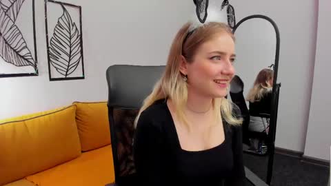 Lia online show from April 21, 2:15 am
