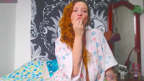 Lia Monroe online show from November 4, 4:19 pm