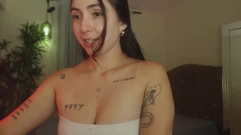 Lia  online show from February 17, 2:43 am