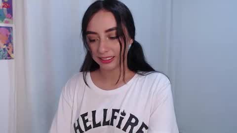   lia  online show from June 11, 2:53 am