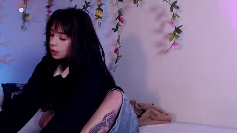 Liaa  online show from December 3, 2:56 am