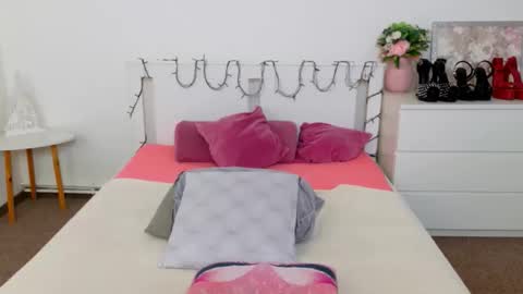 Lia online show from March 22, 11:14 am