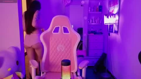 Lia Butera online show from July 30, 8:20 pm