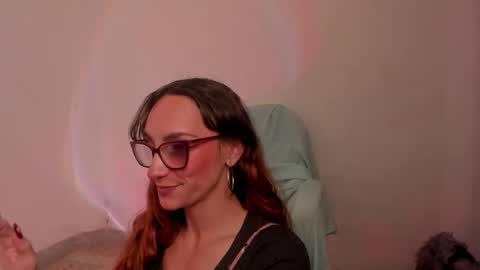 lh6 9c online show from December 19, 3:29 pm