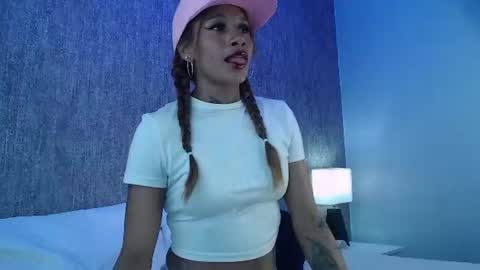 Im Liah online show from July 21, 8:22 pm