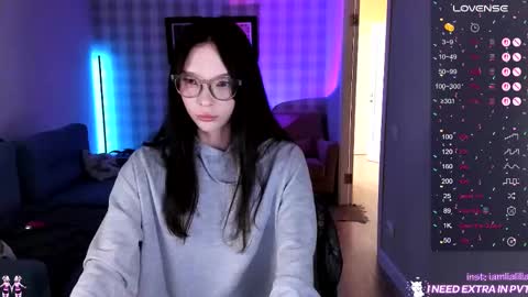 Snapshot of lialilia chatting on October 8, 4:13 pm lialilia online show from October 8, 4:13 pm