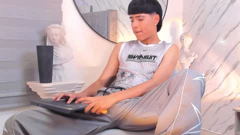 Liam online show from February 5, 12:53 am