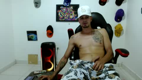 Andres online show from June 25, 10:59 pm