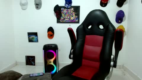 Andres online show from June 16, 11:31 pm