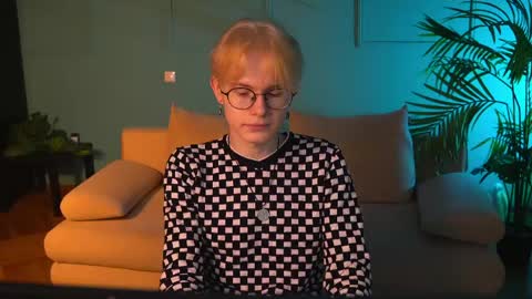 LIAM online show from April 2, 5:15 am