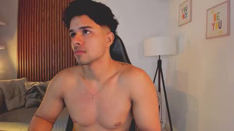 Liam Collins online show from October 5, 12:35 pm