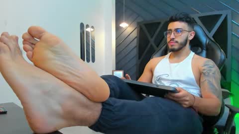 Snapshot of liam_kleiin chatting on October 1, 11:42 am LIAM KLEIN online show from October 1, 11:42 am