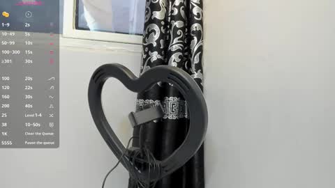 Snapshot of liam_kleiin chatting on February 10, 11:25 am LIAM KLEIN online show from February 10, 11:25 am