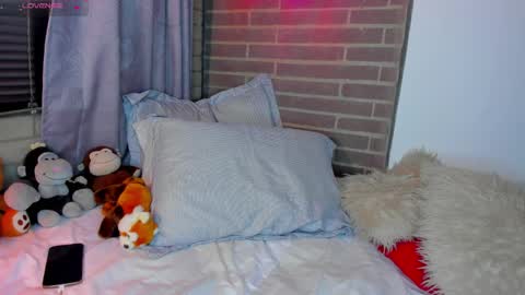 liam online show from April 2, 2:52 am