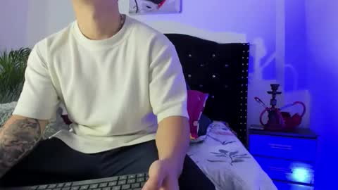 Call me Lian online show from April 23, 12:24 pm