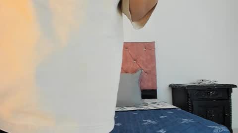 Call me Lian online show from January 6, 12:09 pm