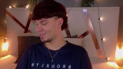 Liam Thunder online show from November 28, 3:03 am