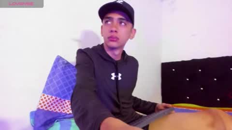Snapshot of lian_23_ chatting on September 29, 12:04 pm    online show from September 29, 12:04 pm
