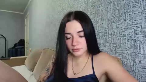 liana_diva online show from November 5, 8:33 pm